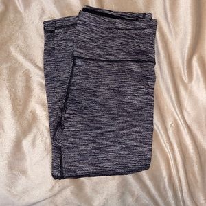 Merle print Victoria’s Secret PINK 3/4 sports leggings